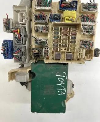 Lexus IS 200-300 Other control units/modules 8922153030 2440000060