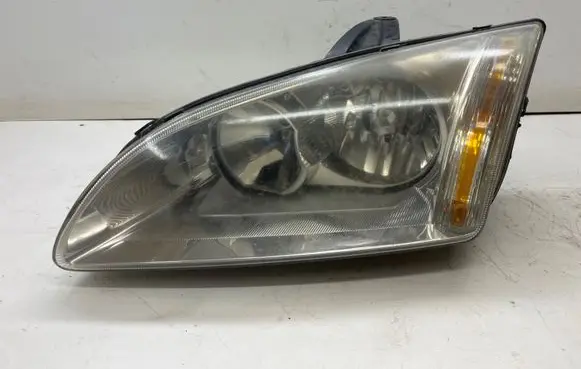 Ford Focus Headlight/headlamp 4M5113N030AF 10110102A