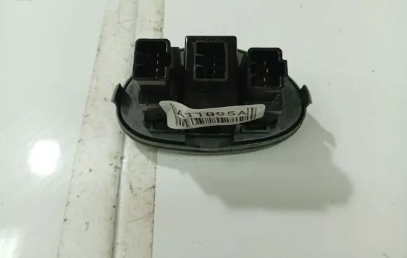 Hyundai Santa Fe Headlight level height control switch 9339526000