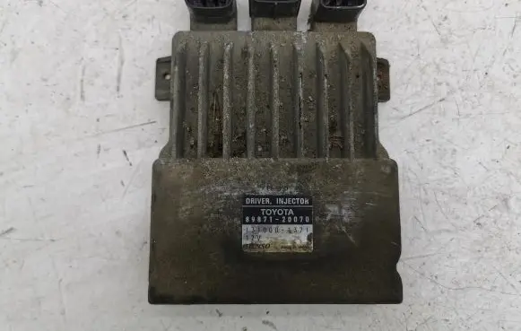 Toyota Avensis T250 Fuel injection control unit/module 8987120070 1310001371
