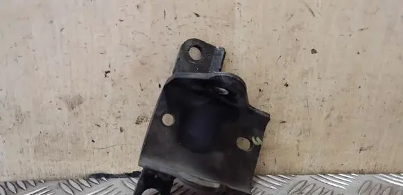 Hyundai ix35 Engine mounting bracket