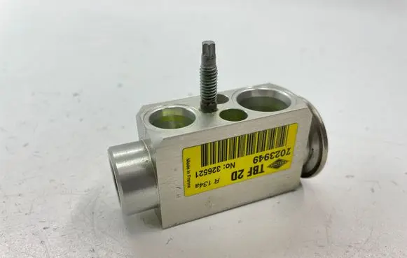Air conditioning (A/C) expansion valve