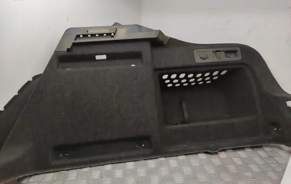 Trunk/boot side trim panel
