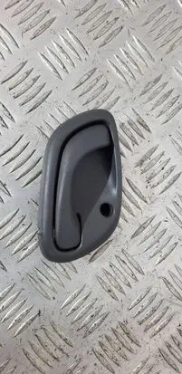 Suzuki Grand Vitara I Front door interior handle