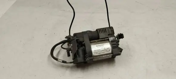 Volvo XC90 Air suspension compressor/pump 31360727 15155000872