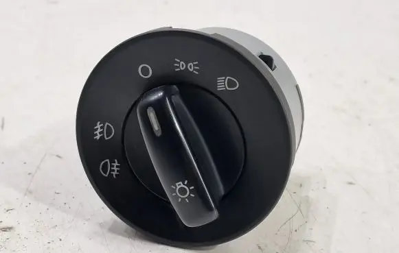 Skoda Octavia Mk2 (1Z) Light switch 1Z0941431K