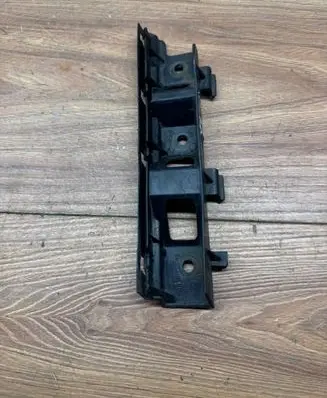 Volkswagen PASSAT B6 Front bumper mounting bracket 807183