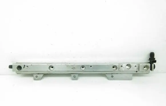 Volvo S70 V70 V70 XC Fuel main line pipe 1270570