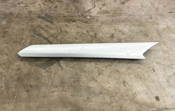 Volkswagen Tiguan Front door trim bar 5NA867439