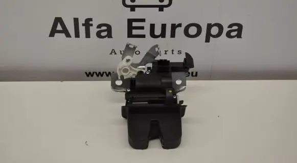 Audi A5 Tailgate/trunk/boot lock/catch/latch 8W0827503