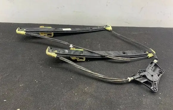 Audi A6 Allroad C7 Front door window regulator motor 
