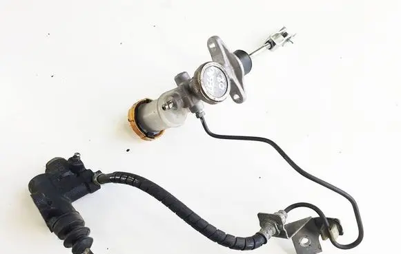 Subaru Legacy Clutch slave cylinder 