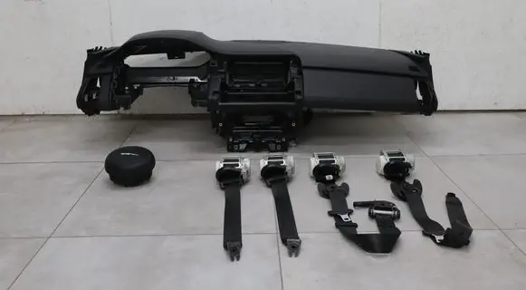 Jaguar E-Pace Dashboard
