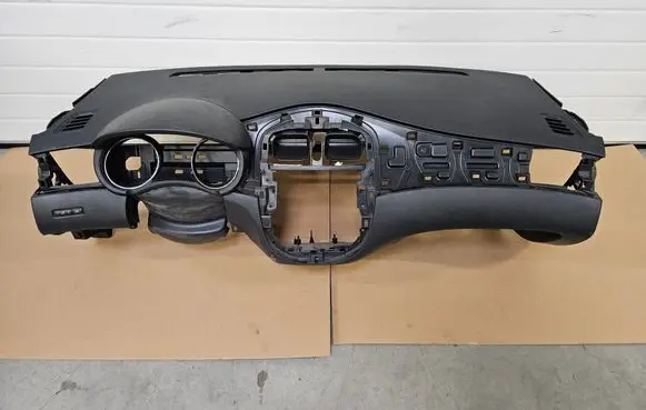 Nissan Pulsar Dashboard 