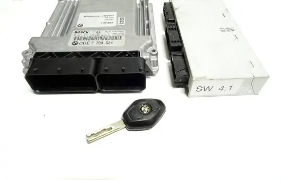 BMW 3 E46 Engine ECU kit and lock set 7794624 6944842 0281011122