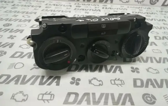 Volkswagen Golf IV Climate control unit