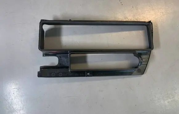 BMW X3 E83 Glove box 51163403653 3403653