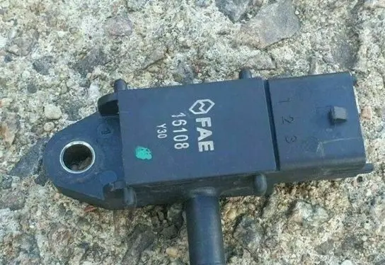 Opel Insignia A Camshaft position sensor 16108