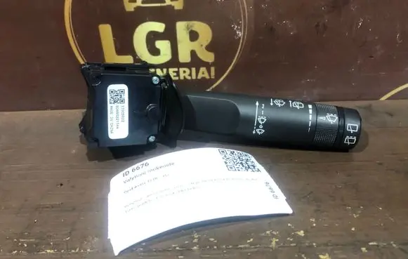 Opel Astra J Wiper control stalk 13305522
