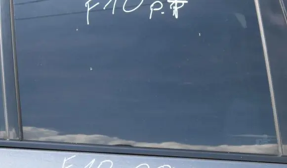BMW 5 F10 F11 Sliding door window/glass 