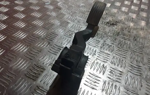 Peugeot 307 Accelerator pedal position sensor 9646702180
