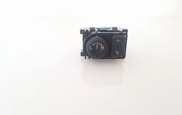 Nissan Qashqai Wing mirror switch