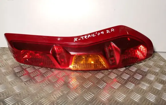 Nissan X-Trail T31 Rear/tail lights