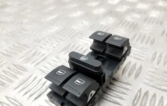 Volkswagen Jetta VI Electric window control switch 1K4959857B