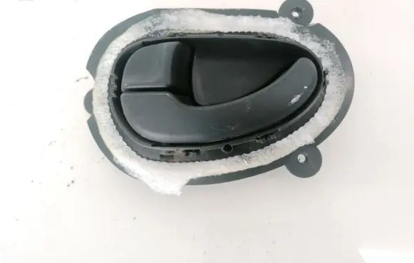 Peugeot 406 Rear door interior handle 9616307577