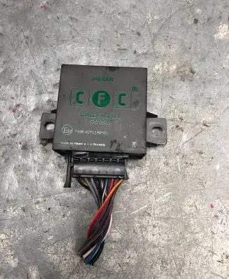 Audi A6 S6 C6 4F Tow bar trailer control unit/module 52012502BILI 52012502