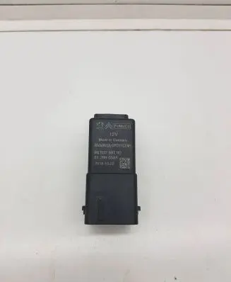 Peugeot 208 Glow plug pre-heat relay 9803299780 51299058A 20181022