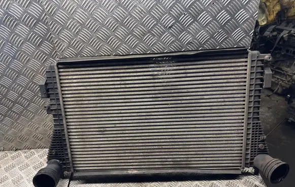 Skoda Octavia Mk2 (1Z) Intercooler radiator 1K0145803L