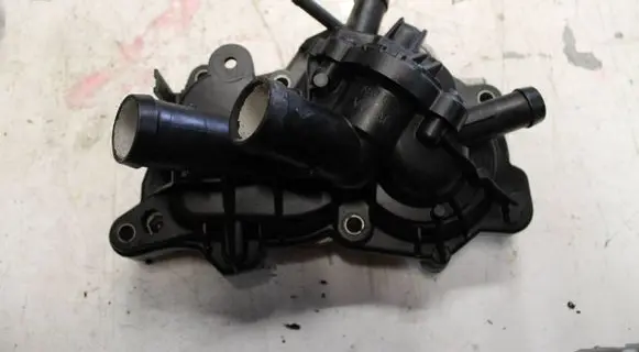 Seat Ibiza IV (6J,6P) Water pump 04E121042L