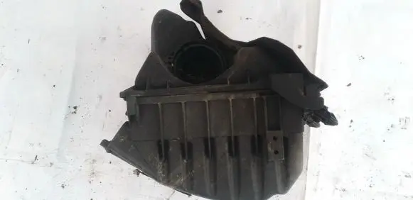 Audi A4 S4 B6 8E 8H Air filter box 06C133843