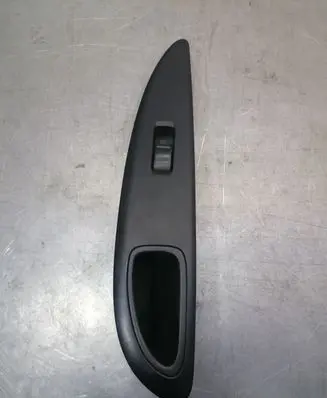 Nissan Primera Electric window control switch 25411AV600