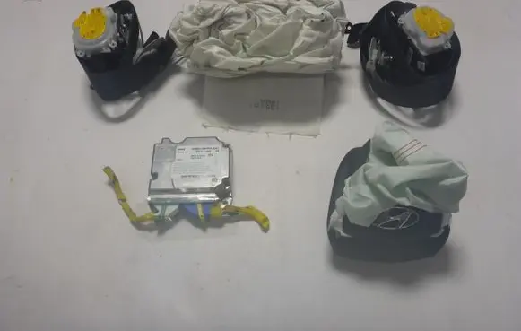 Hyundai i20 (PB PBT) Airbag set 