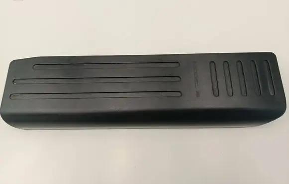Tesla Model S Foot rest pad/dead pedal 600596800C