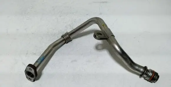 Nissan Qashqai Turbo turbocharger oiling pipe/hose