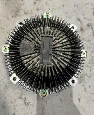 Mitsubishi Pajero Viscous fan clutch 