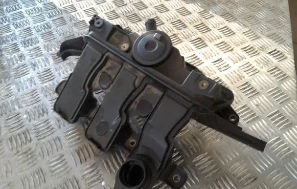 Opel Vivaro Intake manifold 118300724R