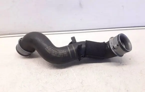Mercedes-Benz E W212 Engine coolant pipe/hose 2125011882