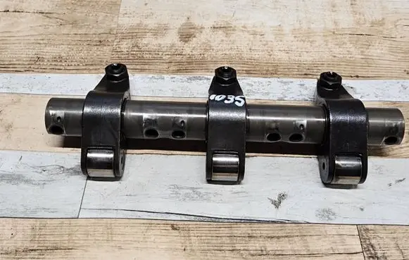 Volkswagen Fox Other cylinder head part 
