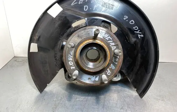 Opel Zafira C Front wheel hub