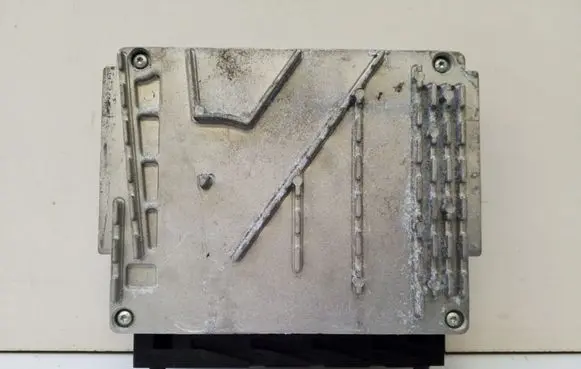 Volvo XC70 Engine control unit/module 30646978A 0000056987 0281011441