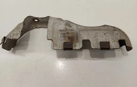 Skoda Octavia Mk2 (1Z) Heat shield in engine bay 03C253041BH