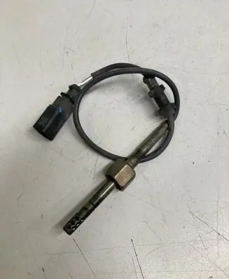 Audi A3 S3 8P Exhaust gas temperature sensor 06F906088