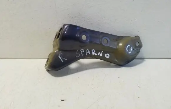 Honda CR-V Fender mounting bracket
