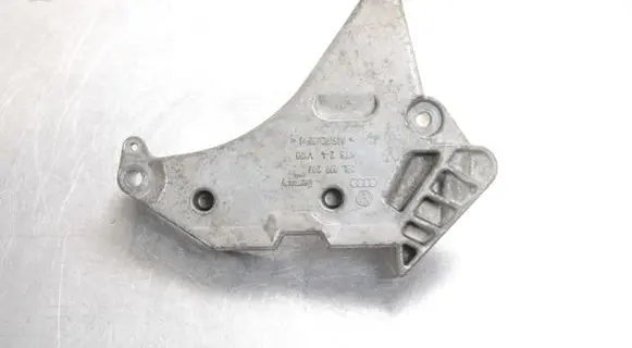Volkswagen PASSAT B7 Engine mounting bracket 03L199207