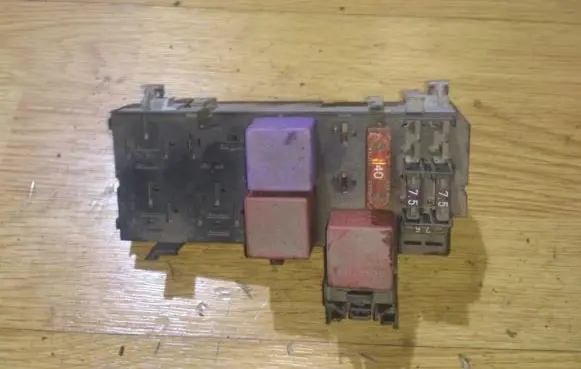 Renault Megane I Fuse box set 7703297193