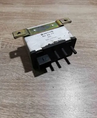 Audi A6 S6 C4 4A Other control units/modules 893919173
